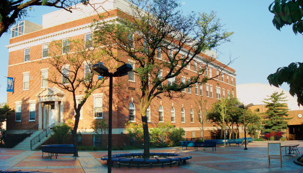ST. PETER’S UNIVERSITY, EUA