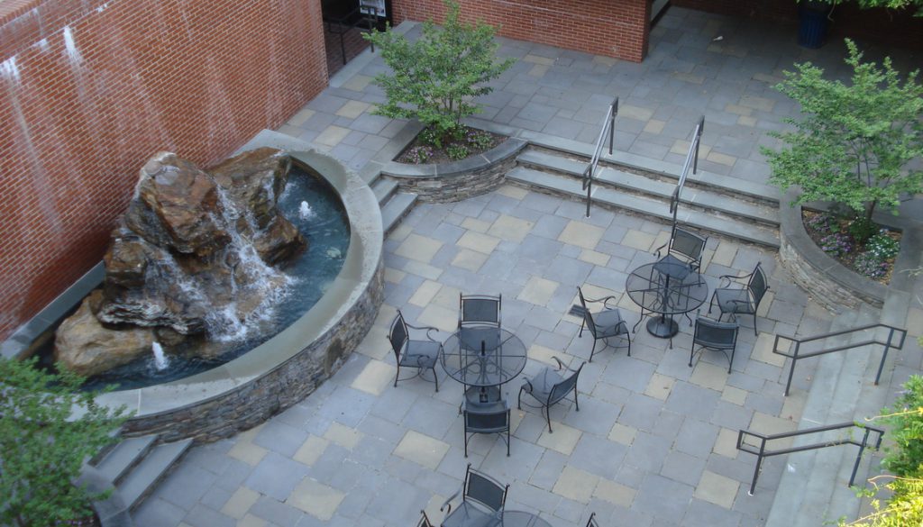 ST. PETER’S UNIVERSITY, EUA